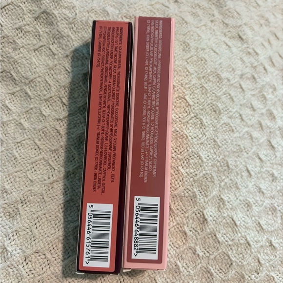 Charlotte Tilbury Pillow Talk Beauty Blush Wand and Pink Beauty Light Wand - Picture 3 of 5